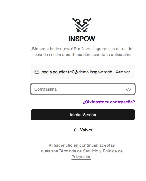 Paso de la contraseña, con el correo elegido arriba y el enlace ¿Olvidaste tu contraseña?